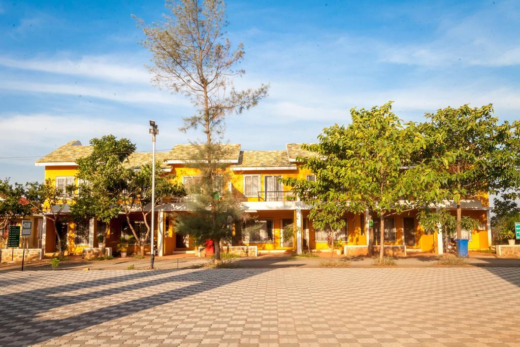 The Grand Gardens Resort Igatpuri Exterior photo